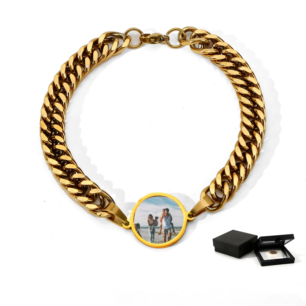 HONGTONG Heating a Custom Stainless Steel Bracelet That Displays Photos Gives to Friends And Family As Souvenirs Waterproof