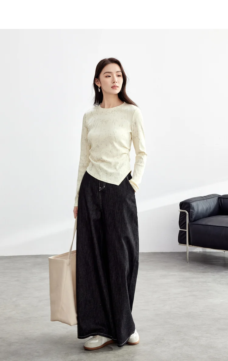 SENTUBILA Baumwoll-Druck-T-Shirt für Damen, Falten, unregelmäßiger Strick, Rundhalsausschnitt, lange Ärmel, einfache Crop-Tops, Frühjahr 2026, 151T58434 – Detail 19