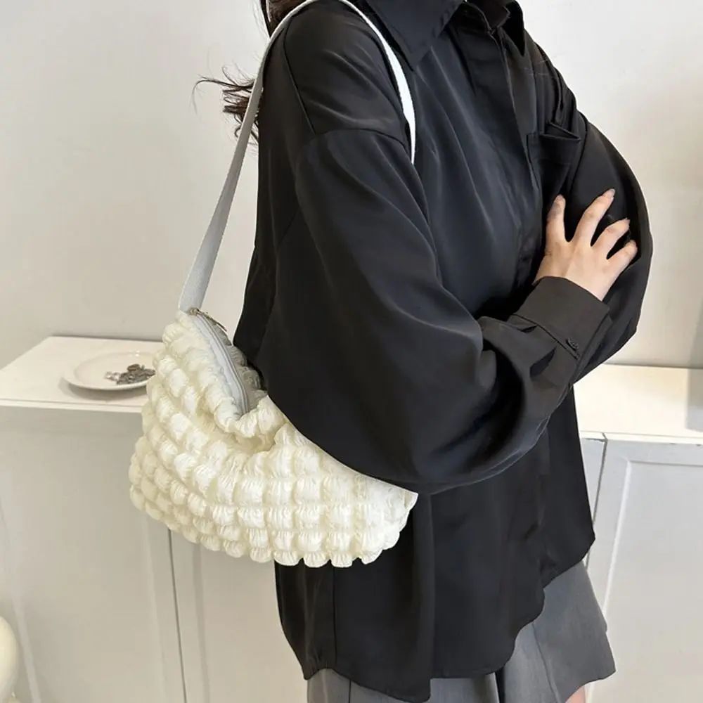 

Lattice Bubble Shoulder Bag Portable Canvas Large Capacity Fold Cloud Underarm Bag Pleated All-match Puff Bubble Handbag Travel