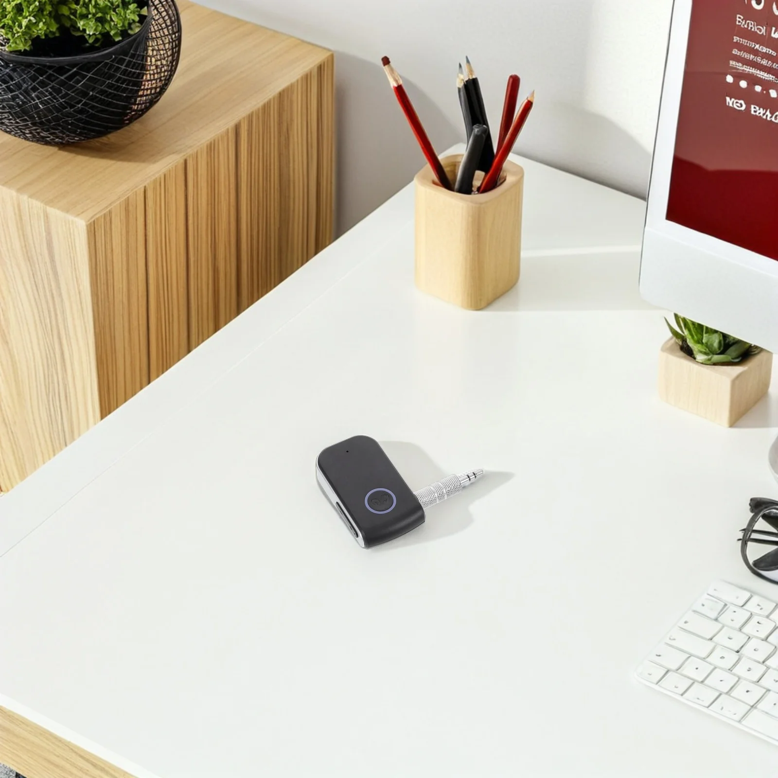 

Upgraded Wireless Handsfree Music Playback Long Life Stable Transmission Wireless Music Adapter Stereo Car Audio Adapter