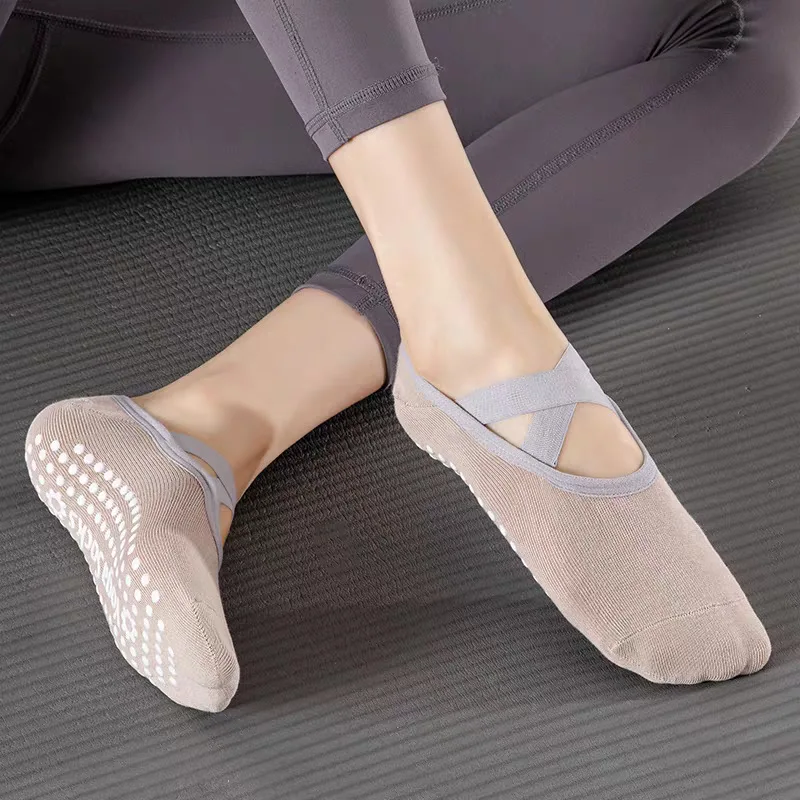 Professional Women Yoga Sock Silicone Anti-slip Ballet Pilates Socks Ballet Dance High Quality Breathable Bandage Yoga Socks view 4