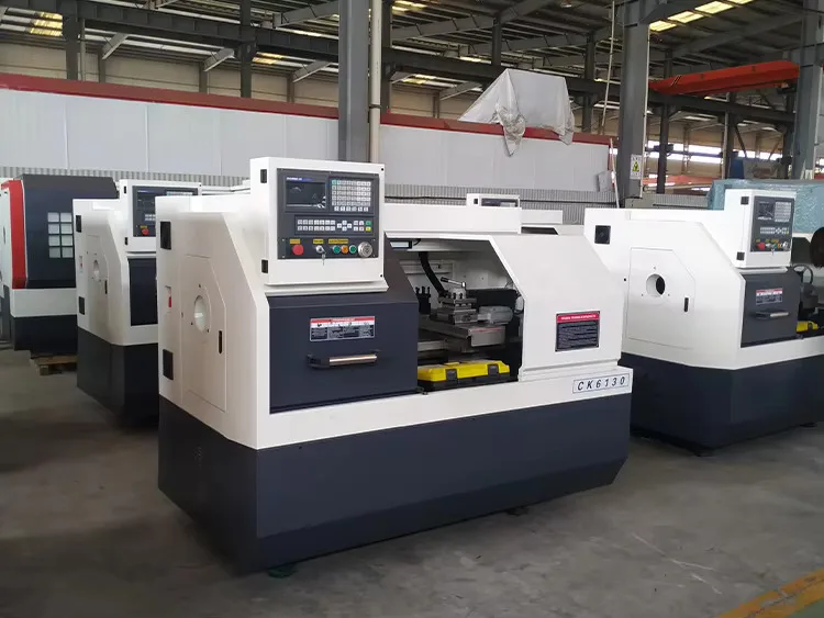 Ck6130 Tornio orizzontale a letto piatto CNC Tornitura Hine