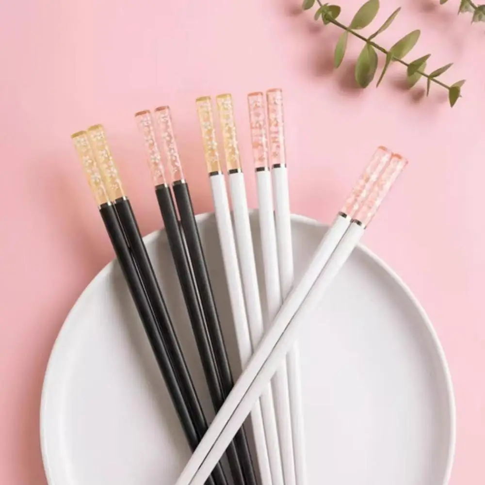 Creative amber cherry blossom Japanese chopsticks for home use, anti-mold, anti-slip and heat-resistant
