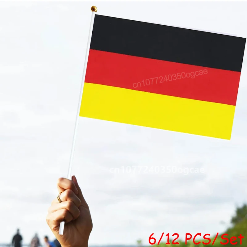 2026 DE OSCAM ICAM 8 خطوط أحمر أسود أصفر ألمانيا 8x12 سنتيمتر خطوط أوروبا ألمانيا Oscams أعلام اليد