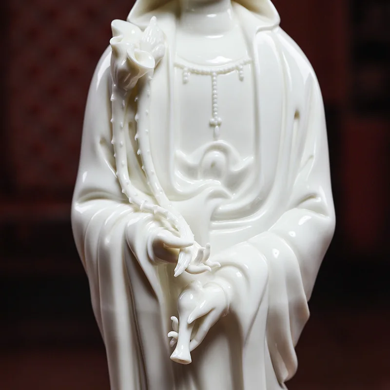 White porcelain ceramic dripping guanyin Buddha Buddha nanhai Guanyin Bodhisattva family worship ornaments desk decoration