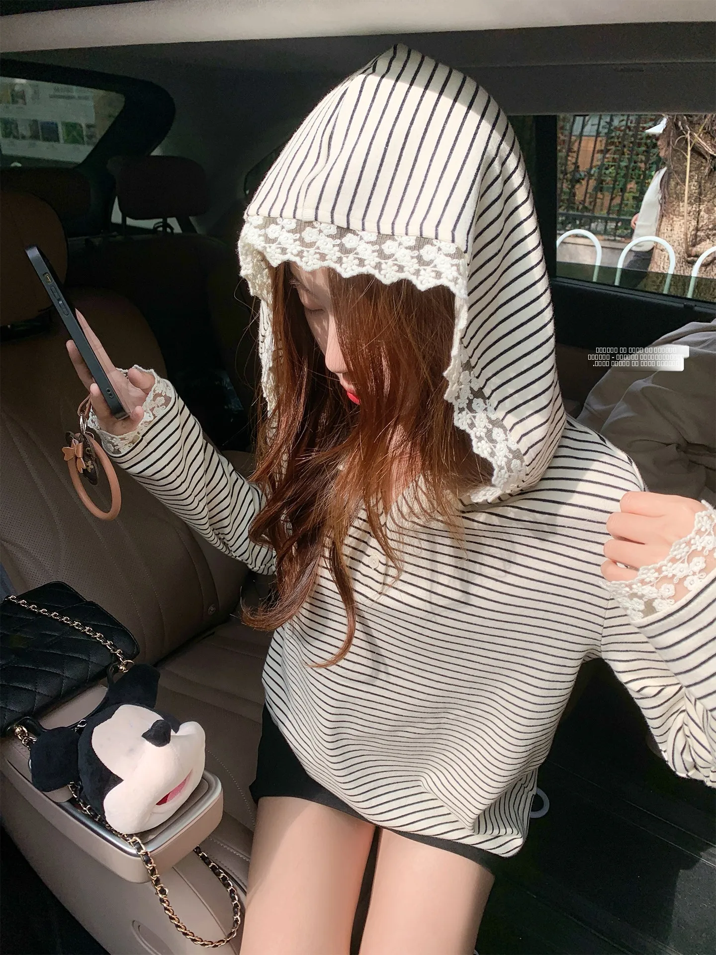 

Loose Fit Long Sve Lace Patchwork Hat Knitted T-irt Women's Spring Design Sense New Sle Korean Sle Striped Pattern
