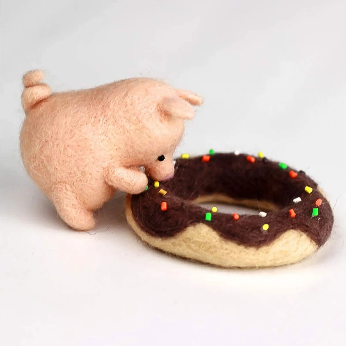 DIY Wool Felt Pig Love Doughnut Needle Felting Kit Natural Wool Material Bag Handmade Accessories DIY Crafts Home Decoration Kit
