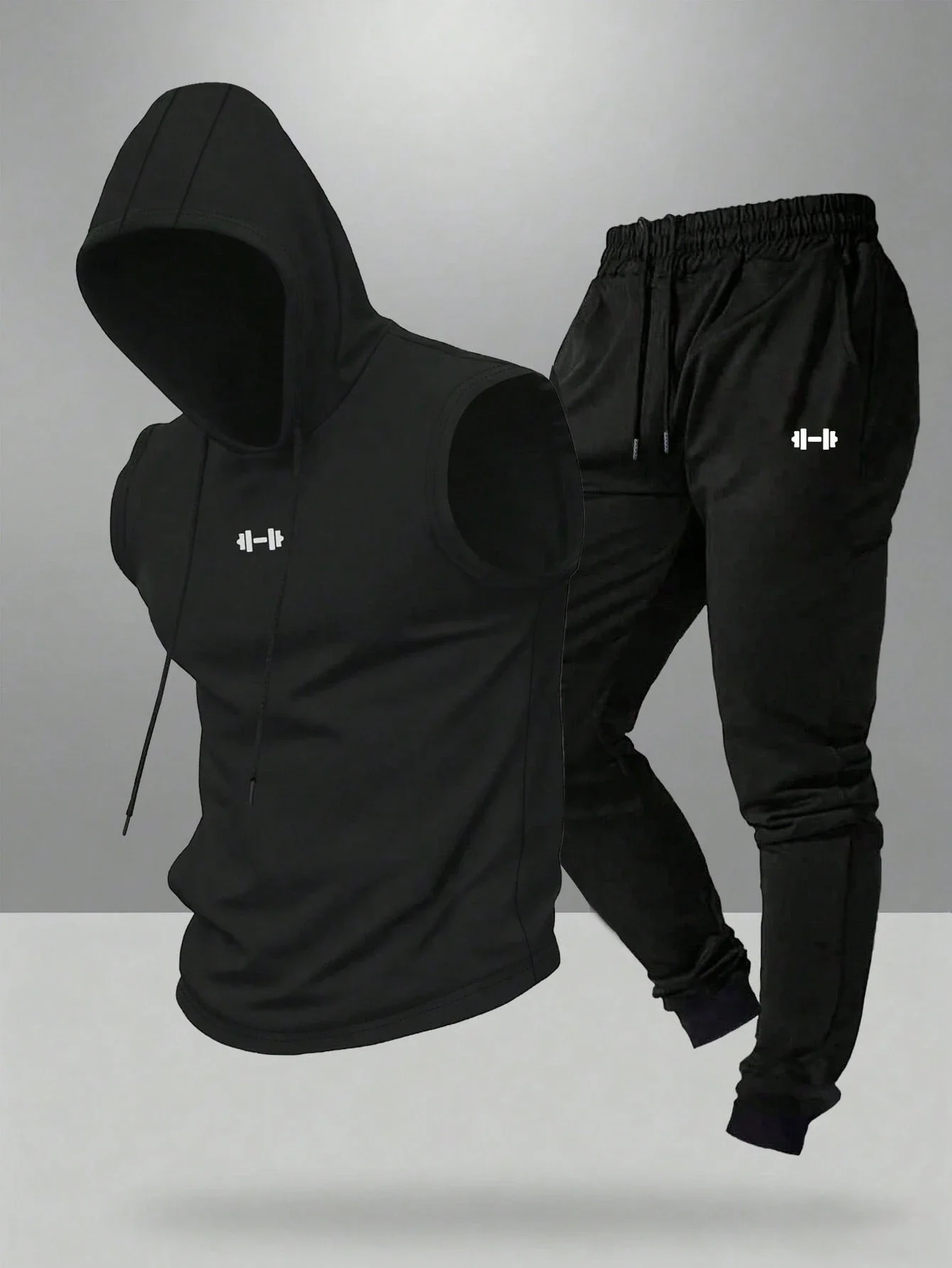 

Мужской спортивный костюм из двух предметов: безрукавка с капюшоном и брюки-джоггеры