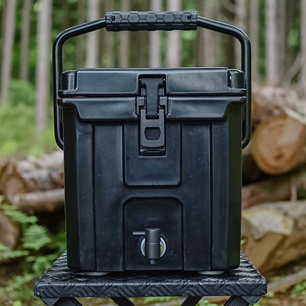 Custom 2.5 Gallon Rotomolded PE Ice Cooler Box With Tap Dispenser Portable For Camping Hiking Outdoor Use & Cans