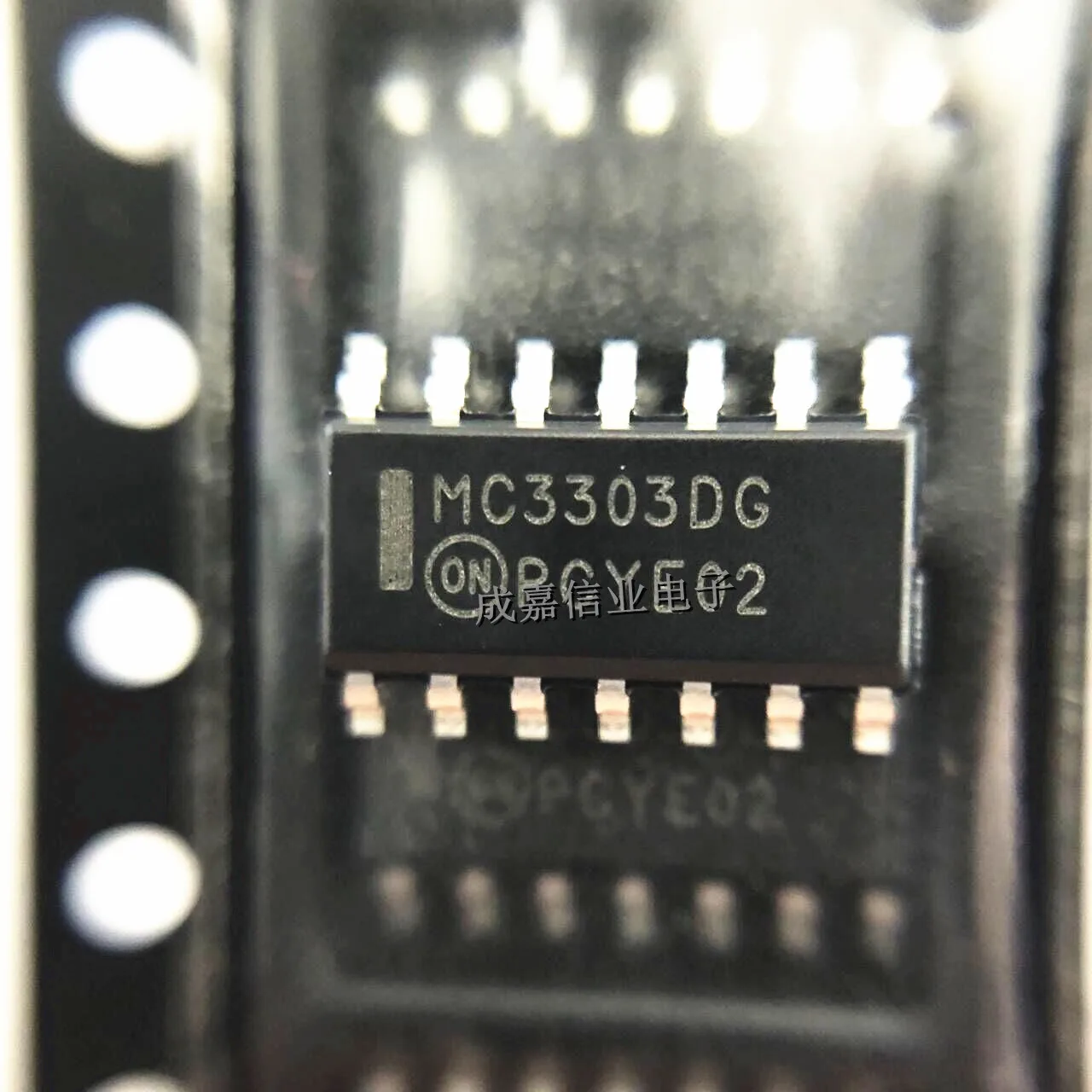 

10 шт./партия, операционные усилители MC3303DR2G SOP-14 MC3303DG-Op Amps 3-36V Quad 8mV VIO Industrial Temp