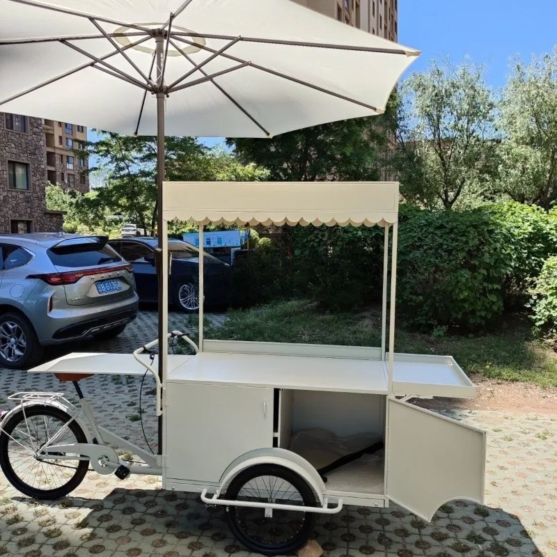 عكس سيارة كشك ثلاثية العجلات على شكل حمار تبيع كشك عرض السوق الليلي في الهواء الطلق ذو المناظر الطبيعية الخلابة تعزيز تعويم الشاي بالحليب