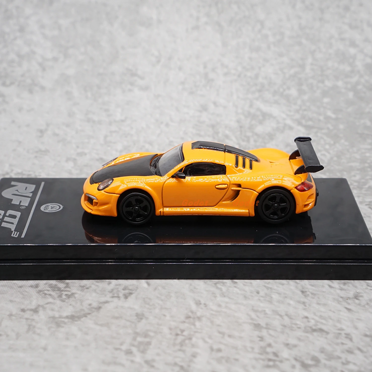 PARA 1:64 Skala Diecast Alloy Ruf Porsche 997 CTR3 Zabawki Samochody sportowe Model Klasyka Nostalgia Prezenty dla dorosłych Pamiątkowy wyświetlacz statyczny