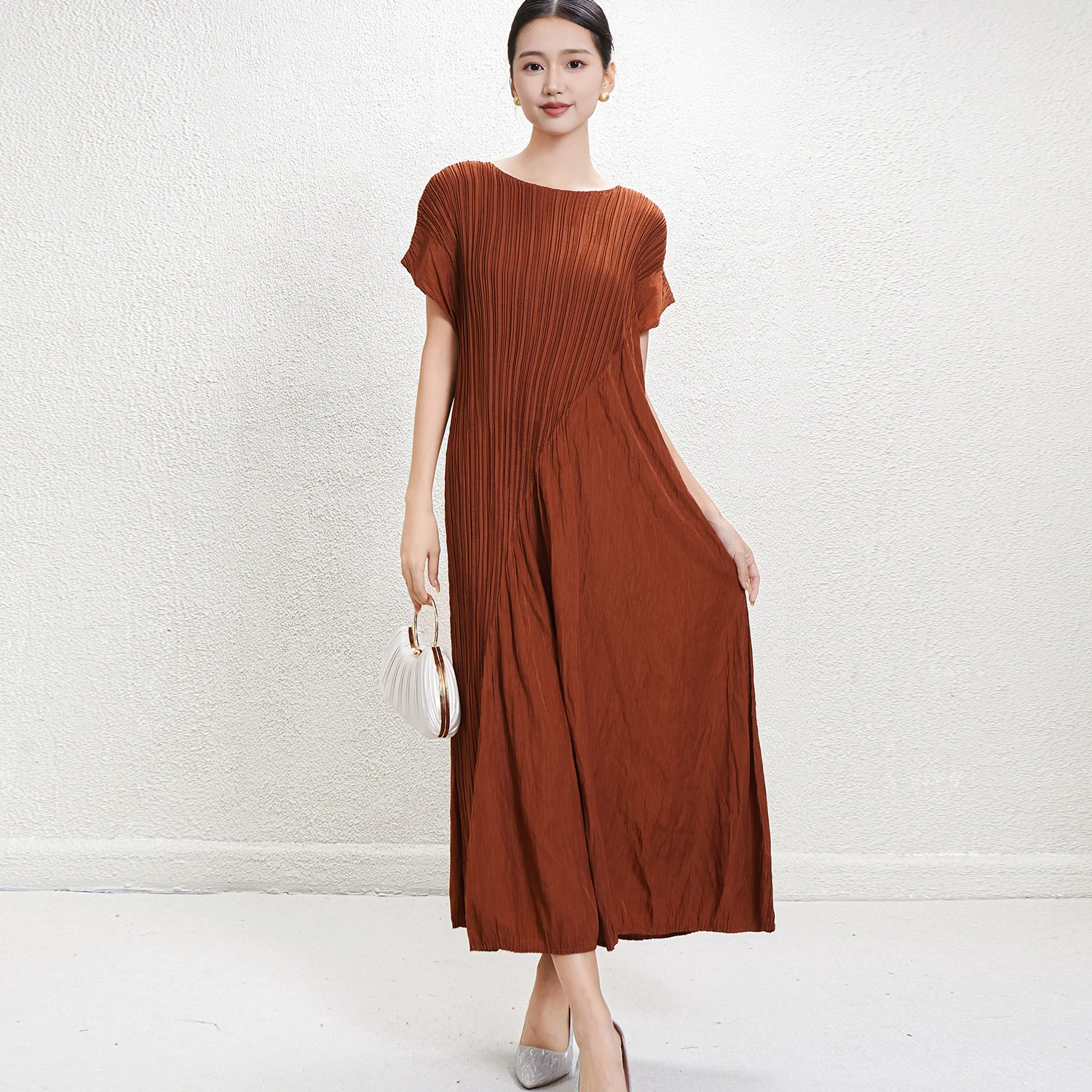 SMVP 2025 여름 새로운 여성 드레스 솔리드 컬러 라운드 넥 짧은 소매 느슨한 대형 복고풍 디자인 캐주얼 여성 드레스