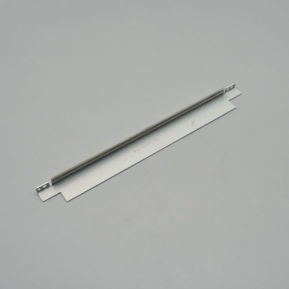 FL2-5373-000 لكانون IR 1018 1023 1022 1024 المطور المغناطيسي تنظيف شفرة ناسخة قطع الغيار IR1018 IR1023 IR1022 IR1024