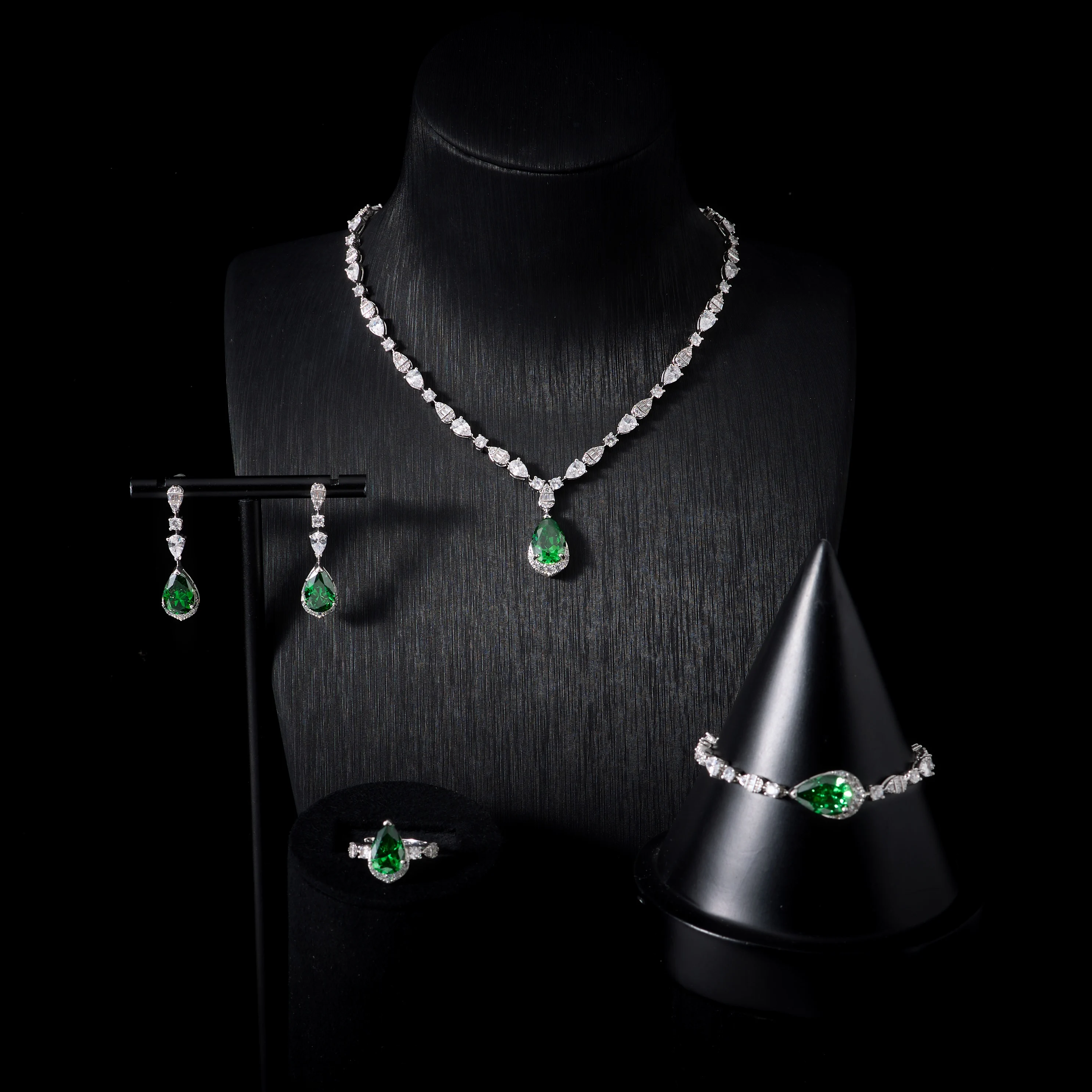 

00095 Luxury 4Pcs Emerald Jewelry Set for Women - Pear Cut Green CZ Diamond Necklace Earrings Ring Bracelet - Bridal Wedding Par