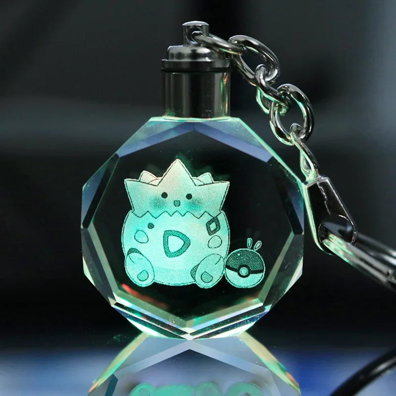 Llavero luminoso de cristal de Pokémon, figura de Anime, Pikachu, Charizard, Mewtwo, Eevee, accesorios colgantes, juguetes para niños, regalos de