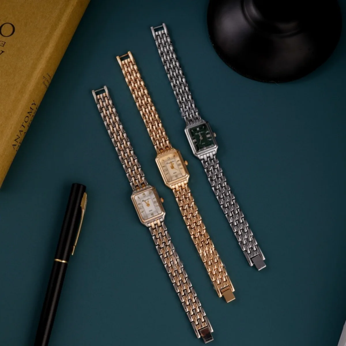 ساعة سيدات أنيقة بسيطة بمينا صغير وحركة كوارتز عالية الجودة وحزام ساعة من سبائك الزنك بتصميم أنيق وساعات نسائية عصرية #5