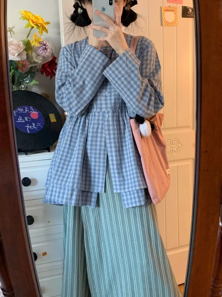 Blauw geruit overhemd dames Japanse schattige ronde hals losse split ontwerp blouses lente preppy stijl losse tops met lange mouwen