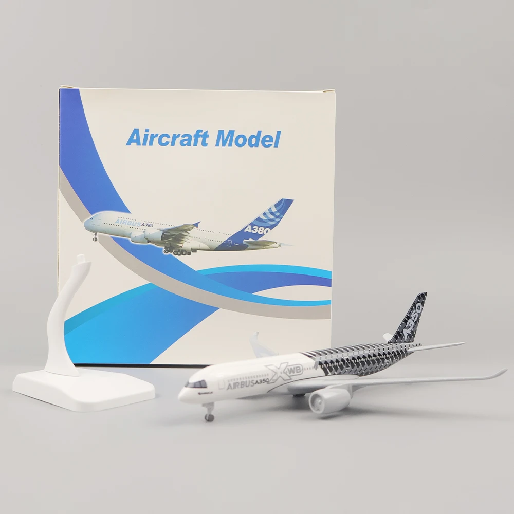 Modelo de avión de Metal A350, réplica de Material de aleación con ruedas de tren de aterrizaje, regalo de adorno, 20cm, 1:400 Original