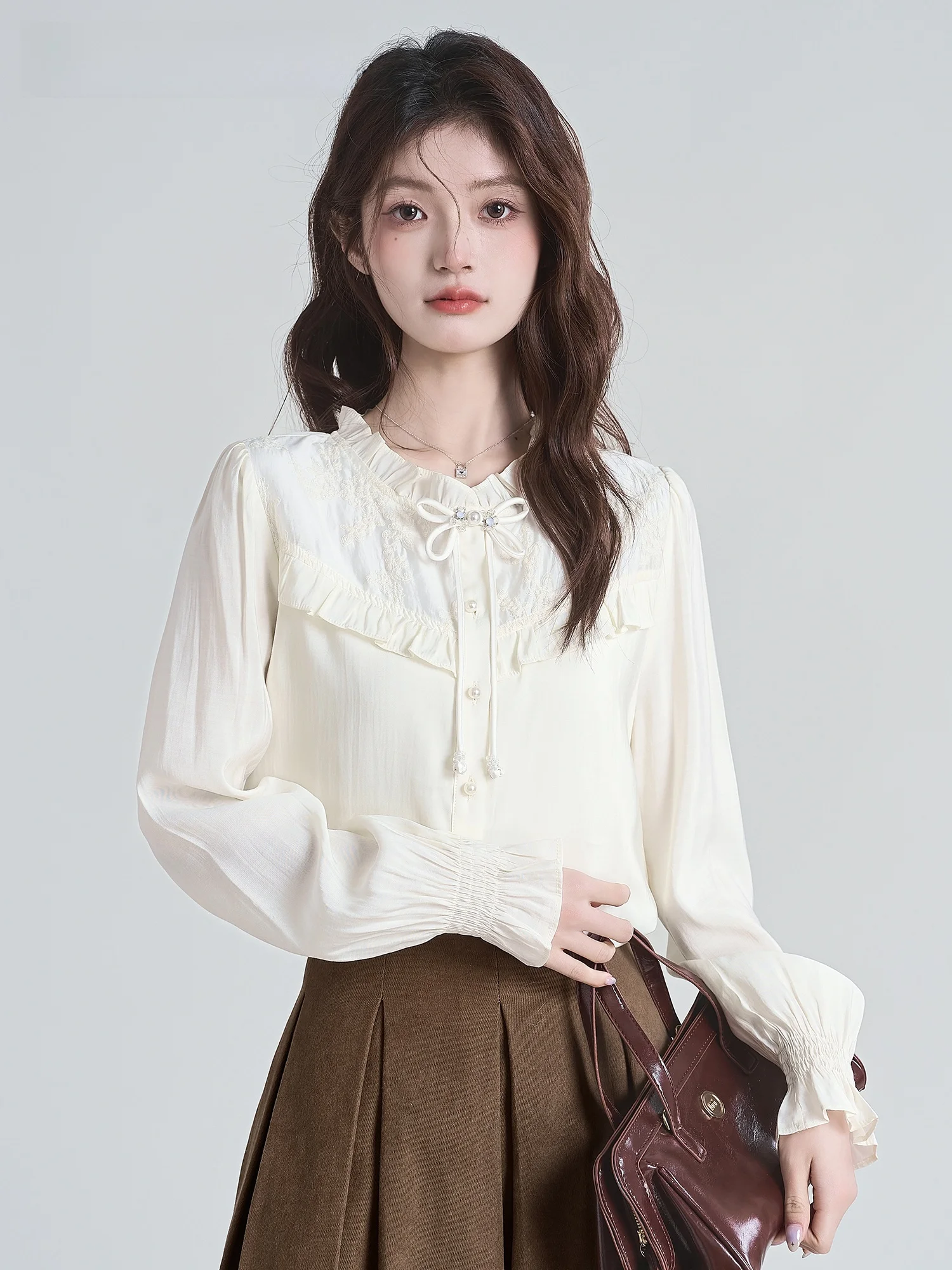 

La Chapelle New Chinese Sle Long Sve White irt Women's Spring Autumn Design Sense Small ence Knot