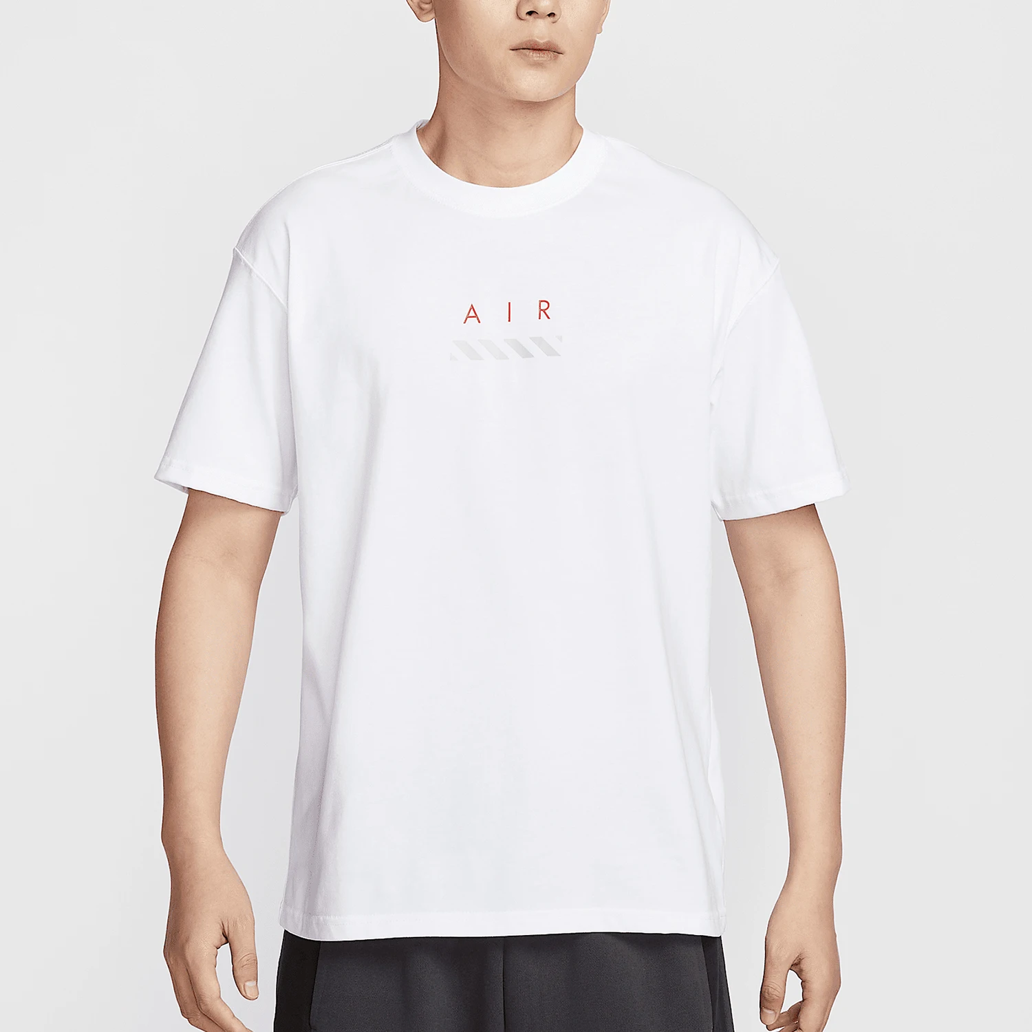 

Nike Official Sportswear Men's Relaxed Soft Short Sleeve HJ0581-100