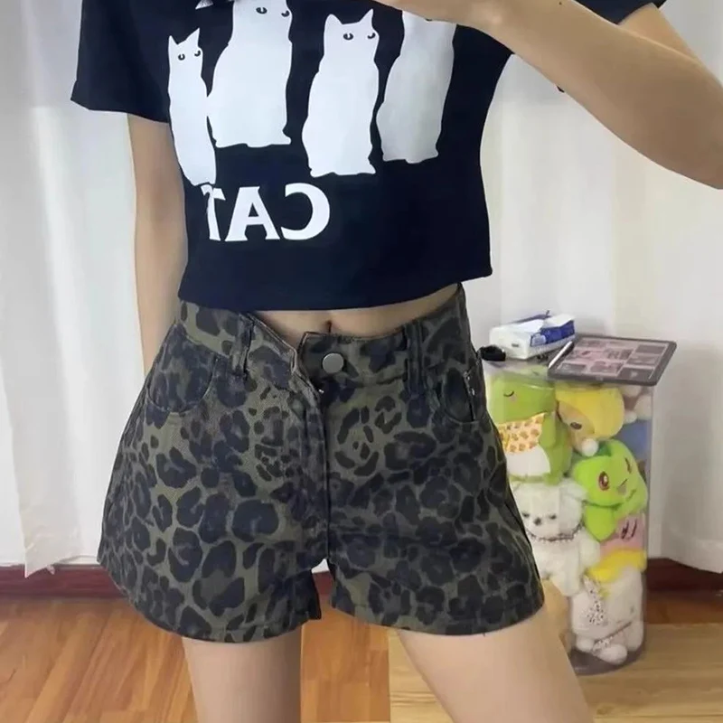 

Summer Girls Leopard Printed Designer Thin Short Jeans Female Retro Casual A-Line Shorts Lady Fashion Denim Hot Pants