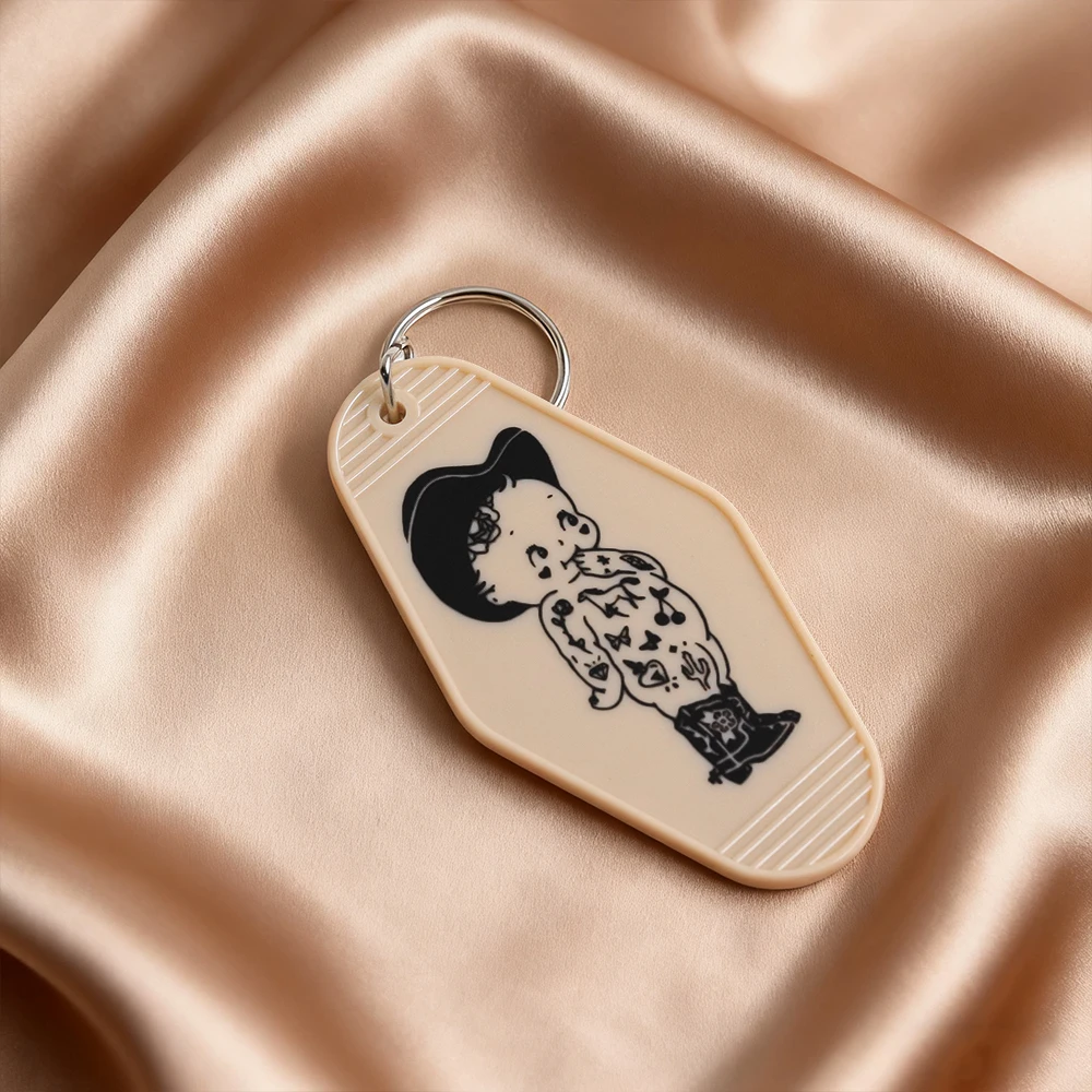 West Cowboy Kewpie مفتاح العلامة الإبداعية شخصية كرتونية الأجهزة الطرفية المفاتيح أزياء الأطفال رسم بسيط البلاستيك Keytag هدية #5