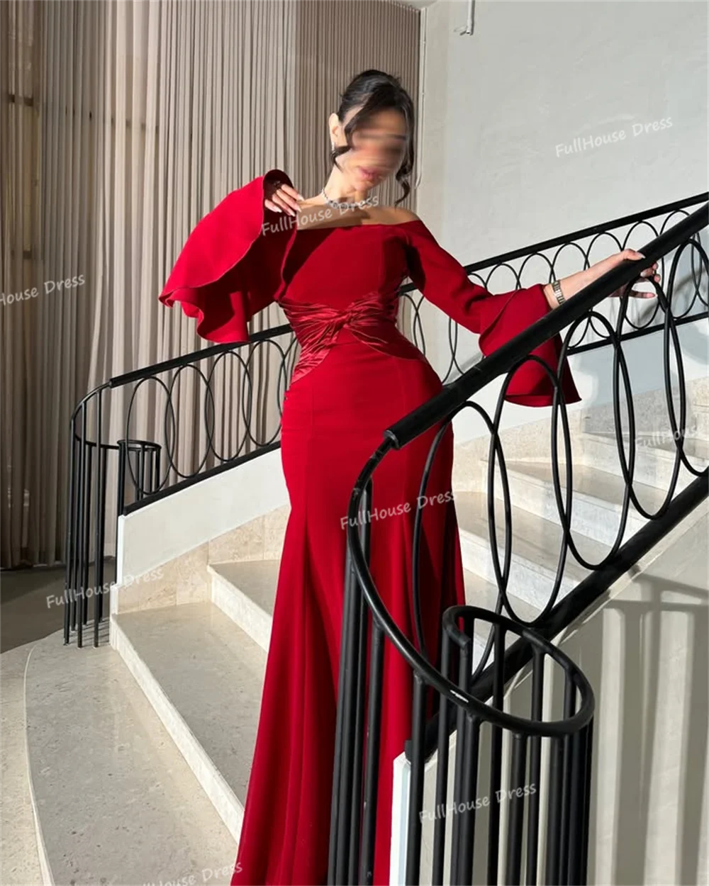 Vestido de noche drapeado con cuello barco modesto hecho a medida, vestido de noche Sexy sin espalda hasta el suelo, vestido saudí plisado de manga larga con tren