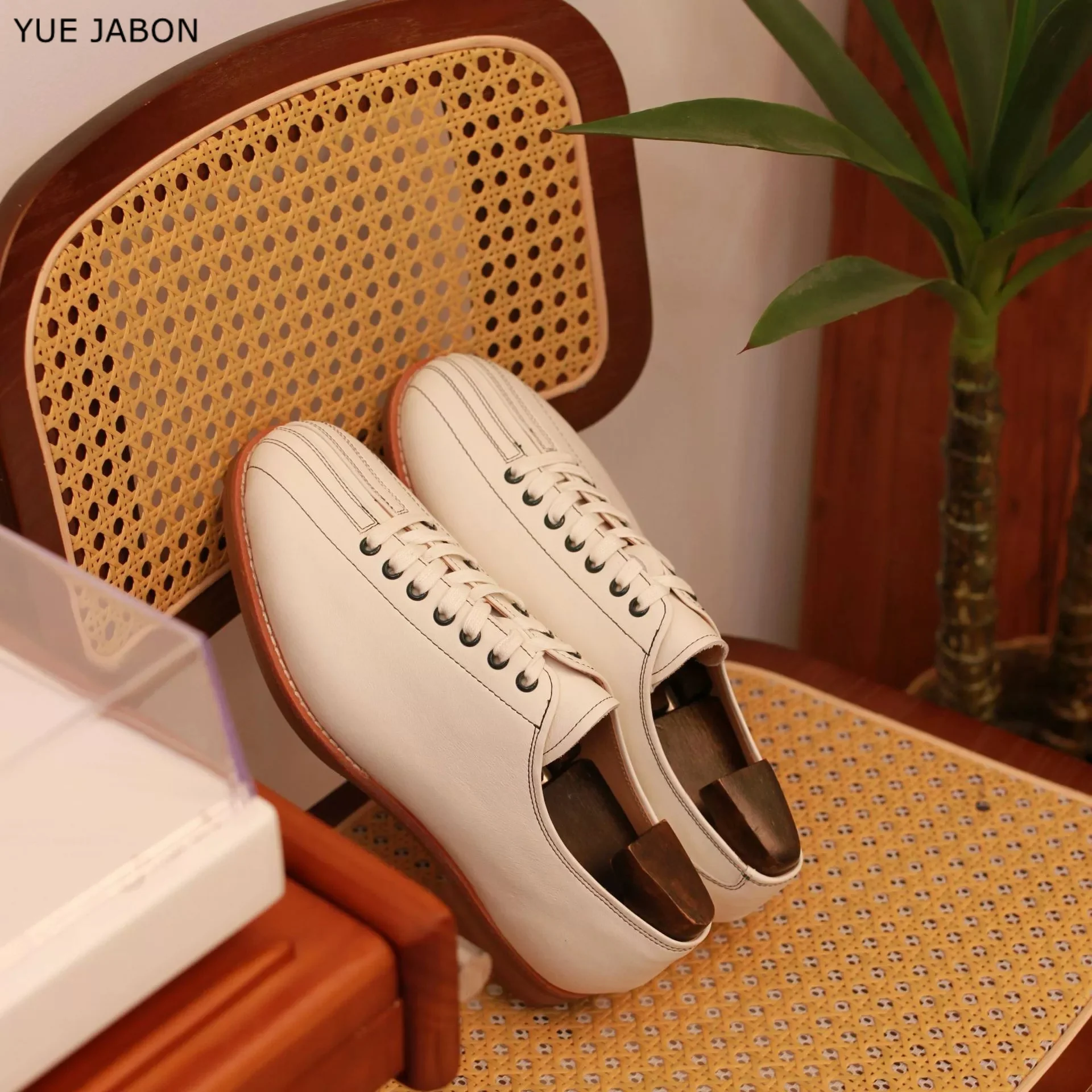 New Cowhide White Large Size Handmade Men's Shoes Retro Bowling Shoes Retro Nostalgic Outdoor  Casual Skate Sneakers Flat Shoes