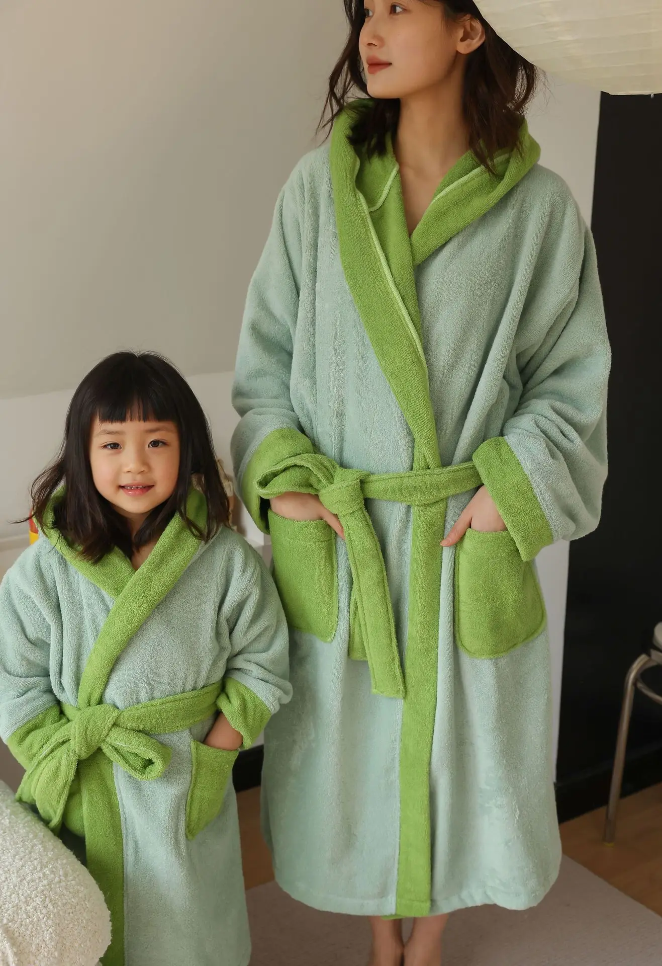Cute Sunflower Pure Cotton Absorbent Bathrobe Class A long staple cotton adult and children's parent-child lace up bathrobe