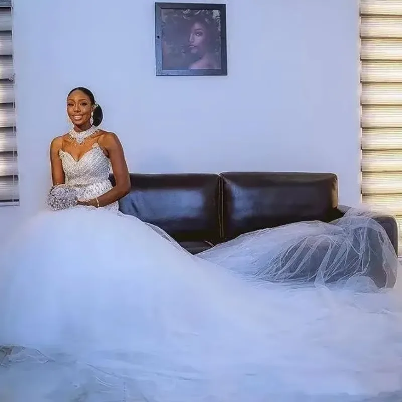 Personalizado brilhante sereia vestidos de casamento alta pescoço ilusão sem costas sem mangas capela trem renda frisado cristal tule nupcial