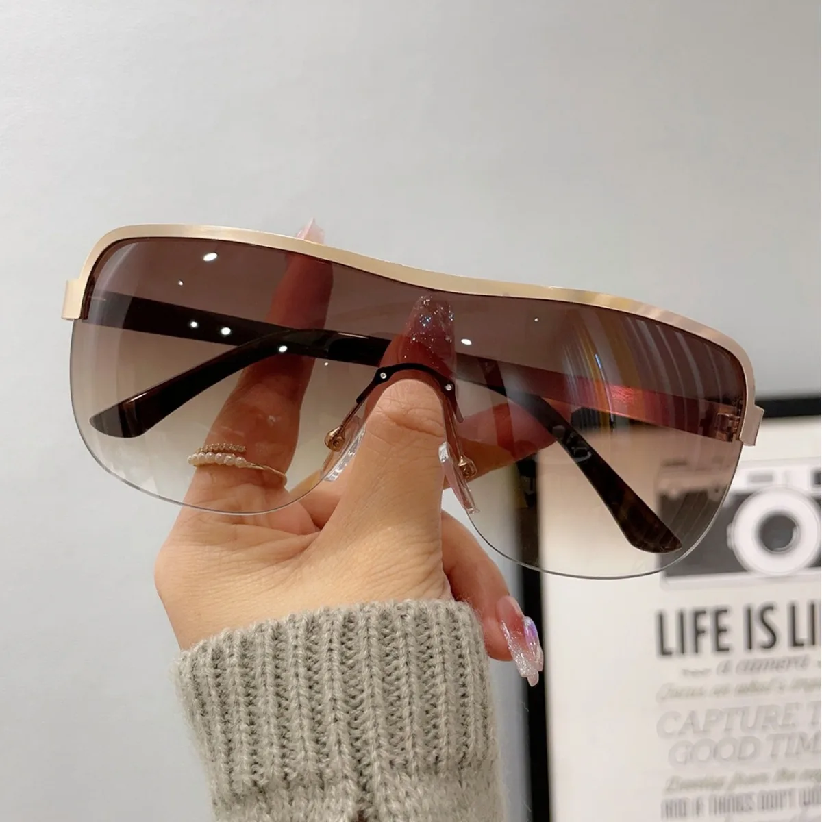 جديد النظارات الشمسية المستديرة النساء الرجال الإطار المعدني مستطيل نظارات شمسية الإناث النظارات الواقية للذكور الإناث النظارات