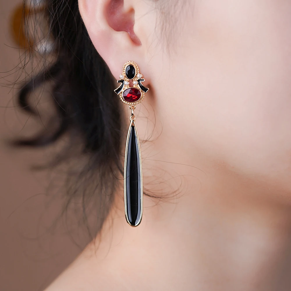 

Black Agate Statement Drop Earrings For Women Red Crystal Inlaid Dangle Earring Luxury Ladies Casual Office Party Jewelry 2024