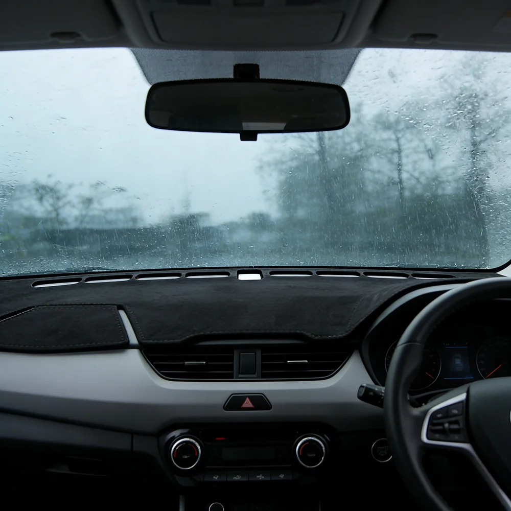 

Коврик на приборную панель для Hyundai Venue 2020-2026 (правый руль, RHD), защитный чехол на приборную панель, анти-УФ, нескользящий, черный