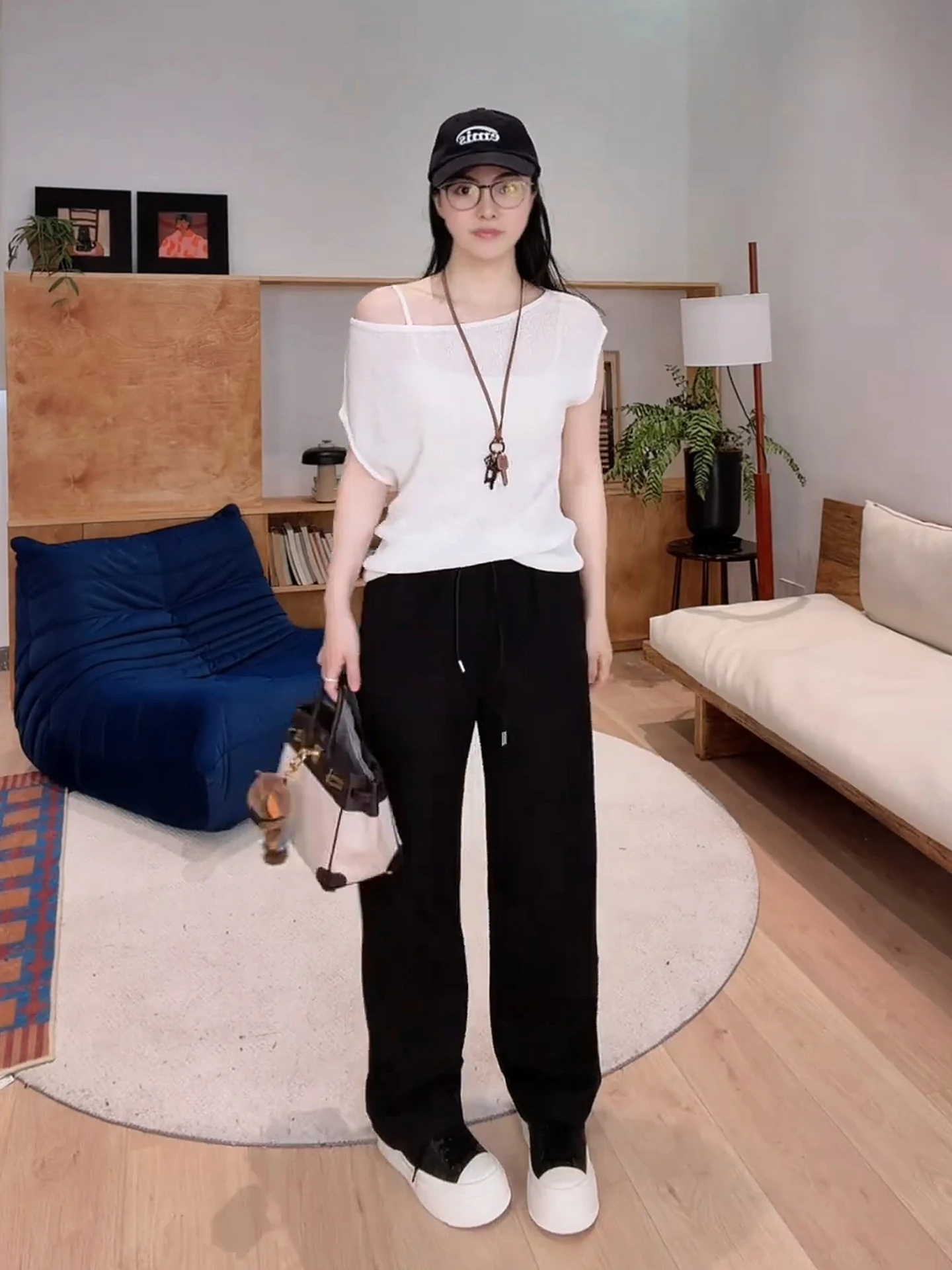 Aw Wang Na Na Light…