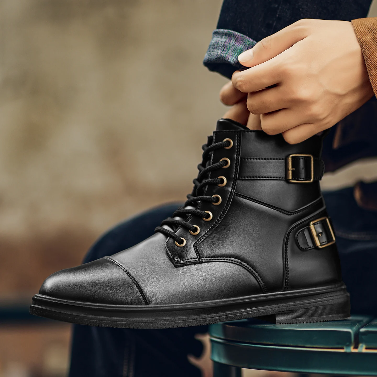 Men's Casual Short Boots  Autumn British Style Anti Slip Wear Resistant Retro Mid Top Pointed Leather Boots Slip On Work Boots