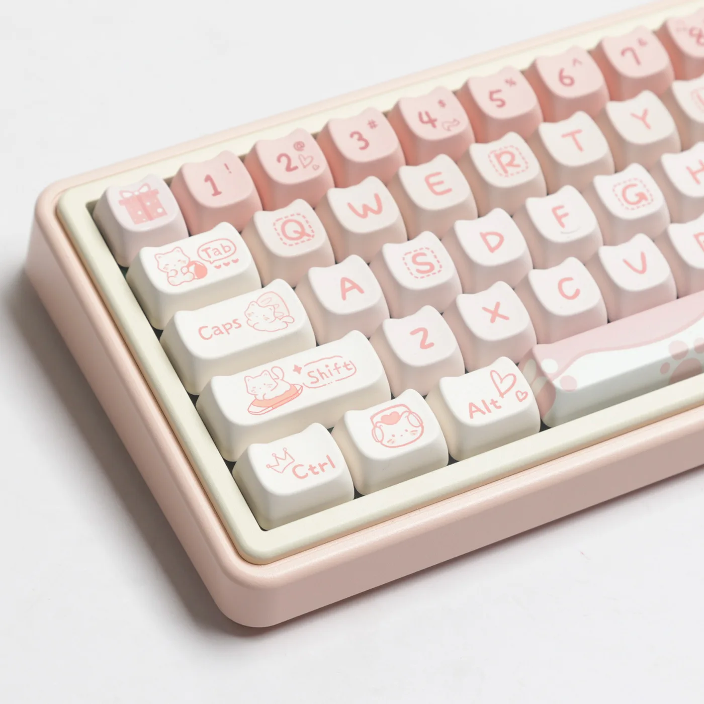 Keyboard Keycaps Set Cute Pink Cat Key Caps 134 Key Caps Replacement for Mechanical Keyboard Accessories Game Office Home Work