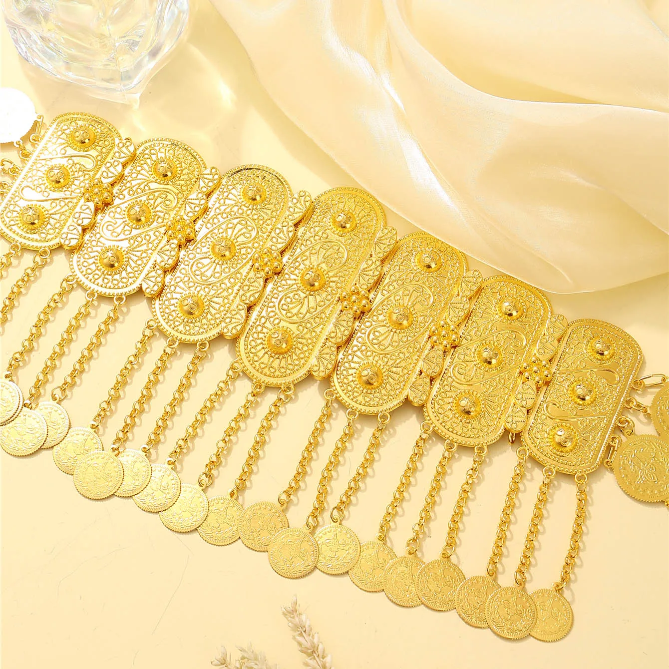 金色のモロッコローブウエストベルト痩身多用途ボディチェーンデイリーパーティーブライダルアクセサリー