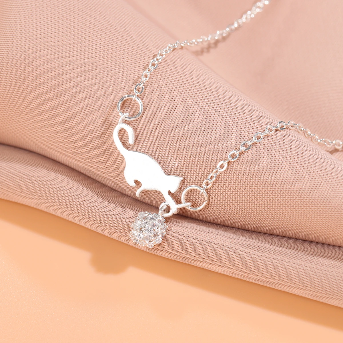 Nowa moda Cat Play Ball 925 Sterling Silver Biżuteria Osobowość Naszyjniki zwierzęce XL247 — zdjęcie 6