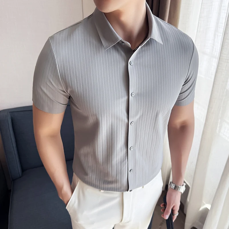 Camisa de Manga Corta a Rayas para Hombre - Estilo Casual de Negocios y Oficina, Tela Elástica Antiarrugas para un Look Elegante Informal