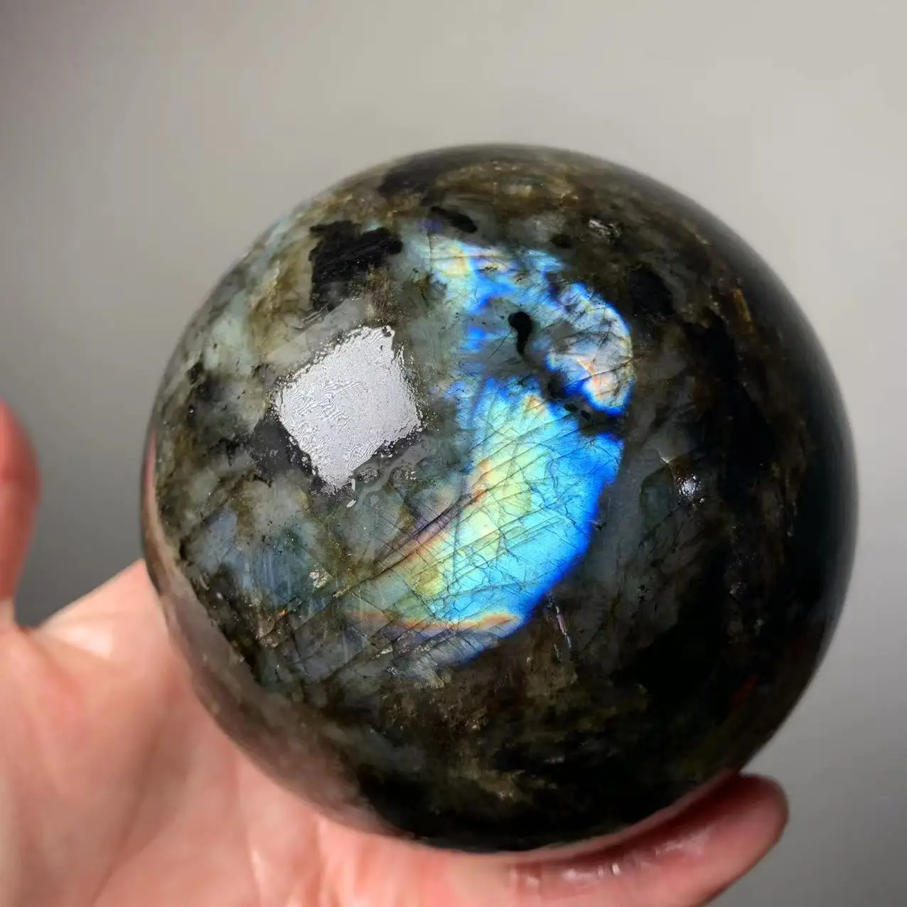 

Natural Labradorite Sphere Rock Quartz Crystal Ball Healing