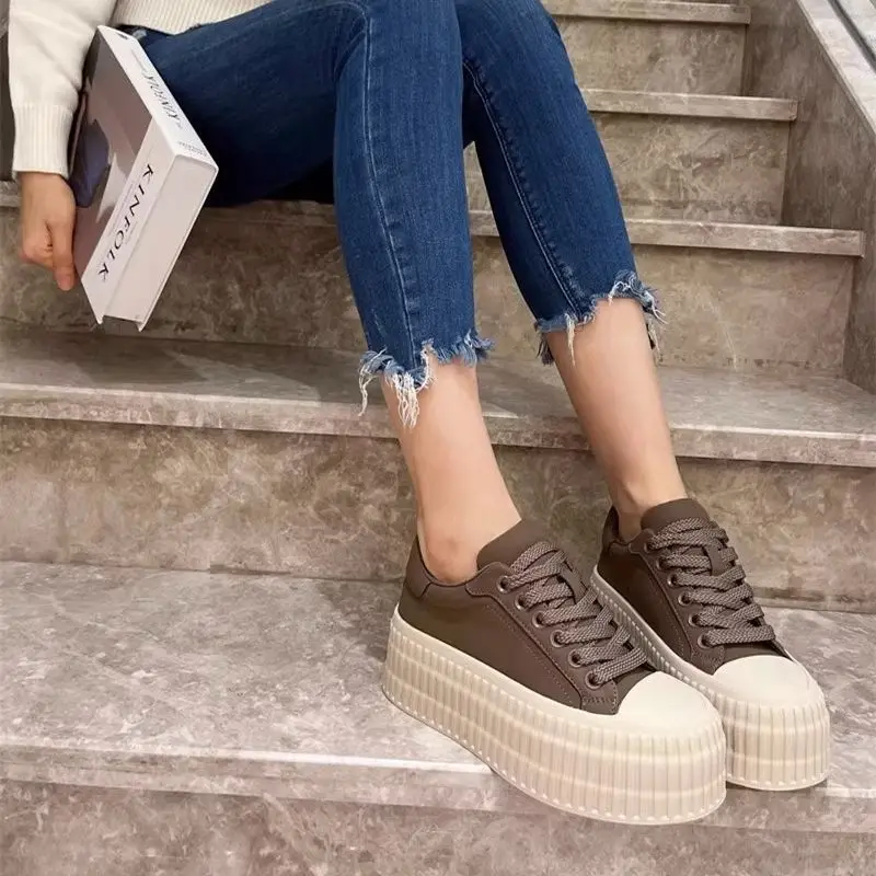 Women Platform Sneakers Autumn Casual Vulcanized Shoes Ladies Thick Bottom Sports White Skate Shoes Elevated Thick Soled