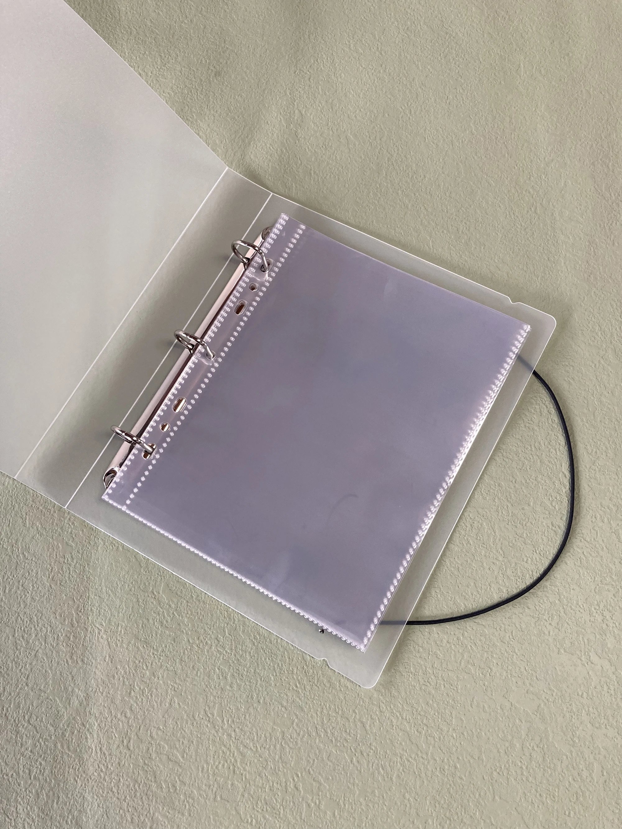 a5 plastic sleeves for cards 100 Pack 800 Pockets 6 Ring Binder Sleeves,2.5x3.5 Inch Trading Card Sleeves,Double-Sided 4 Pocket Page Protector,Ultra-Clear Kpop Photocard Sheets,Card Sleeve Pages Game Cards,Photocard : Office Products %3CBR%3E %3CUL%3E %3CLI%3EClear%3C/LI%3E %3CLI%3E4.6 x 6.06 (11.6cm x 15.4cm) overall size%3C/LI%3E %3CLI%3EFits A2 (4.25 x 5.5 / 10.8cm x 14cm) size cards %3C/LI%3E %3CLI%3E50 sleeves%3C/LI%3E %3CLI%3ESelf adhesive%3C/LI%3E %3CLI%3EPlastic%3C/LI%3E%3C/UL%3E A5 Greeting Card Display Bag