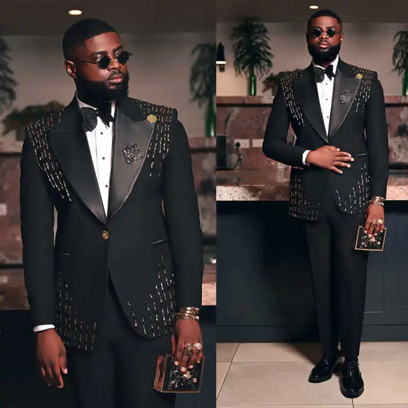 

Handsome Beadeds 2 Piece Men Suits Peaked Lapel Groom Wedding Tuxedos Classic Fit Dinner Party Customized Outfits