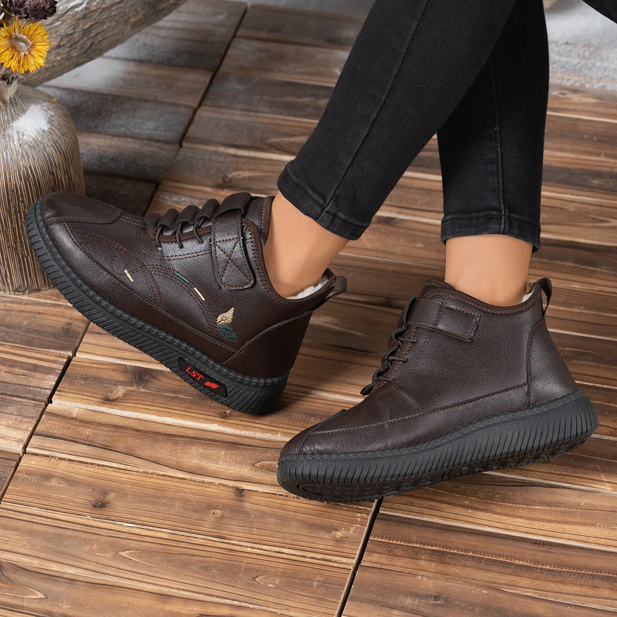 Women's cotton boots winter plush cotton shoes, soft-soled leather women's snow boots, women's casual shoes free shippiing shoes view 5