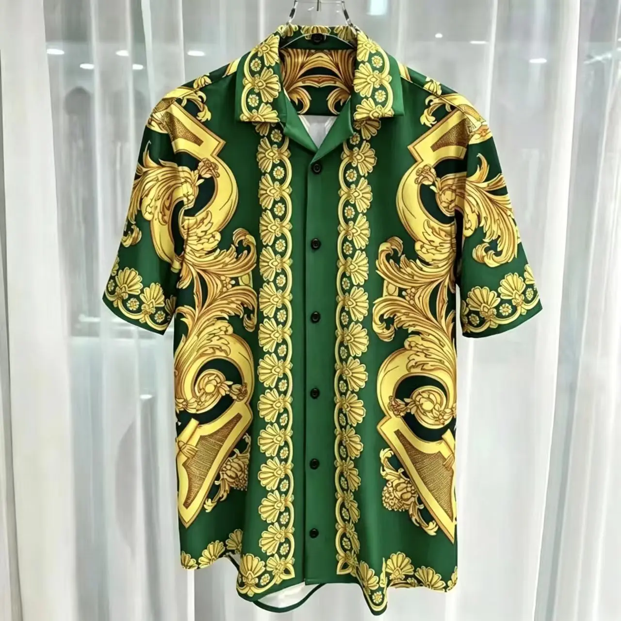 2026 new men's short sleeved shirt, Baroque print, print design, palace style, lightweight luxury, vacation leisure, comfortable