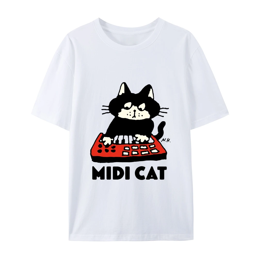 

Футболка MIDI Cat Music Lover, черная футболка с крутым котом, играющим на клавиатуре, повседневная атмосфера. Идеально подходит для любителей музыки и кошек.