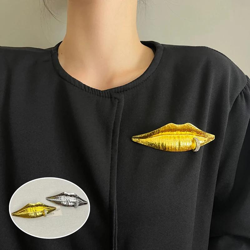 

Exaggerative Women's Lip Brooch, Fashion Jewelry for Party Gifts and Accessories