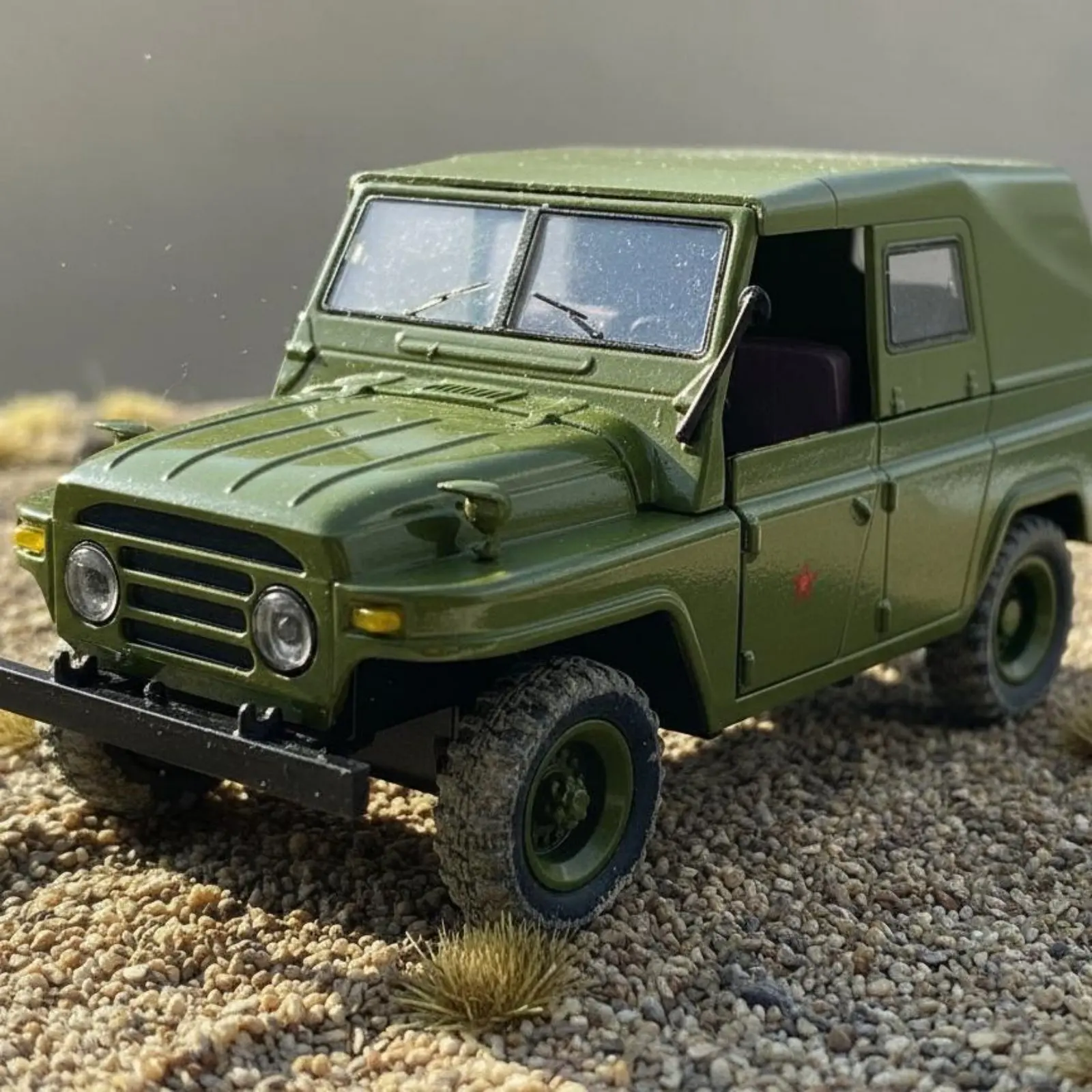Beijing 212 All-Terrain Car Toy Vintage Design 1:24 Scale 4x4 Model Diecast 4x4 Realistic Features for Shelf Display