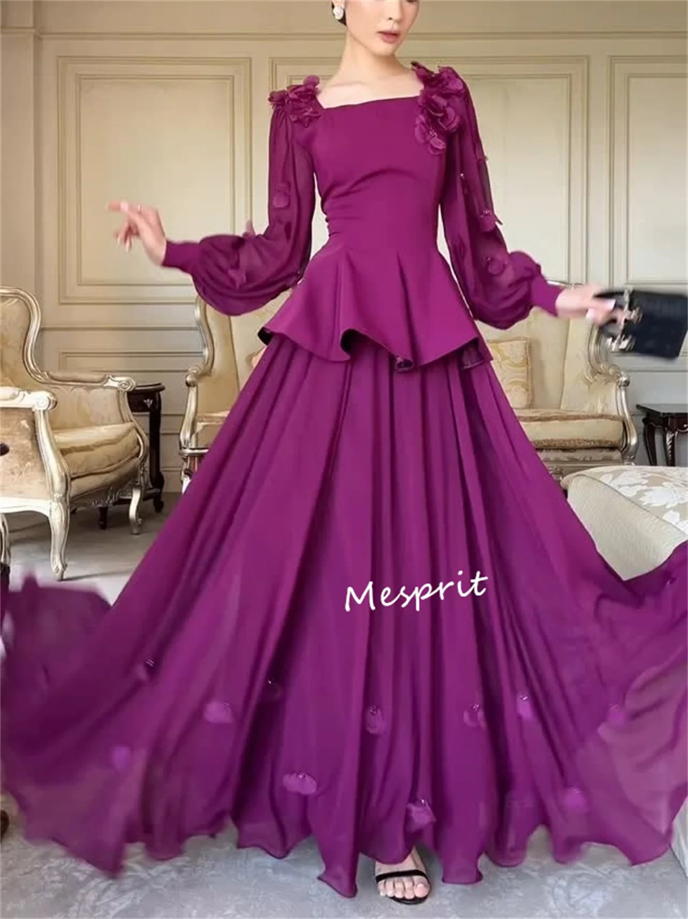 Abiti lunghi a trapezio con scollo quadrato in jersey personalizzato con pieghe e applicazioni su misura, occasione su misura, abito da ballo, elegante ospite di nozze